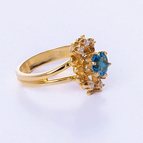 14k yellow gold blue cz fancy ring