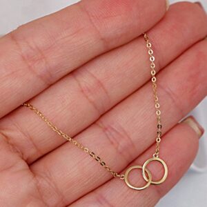 14k Yellow Gold Interlocking Circle Pendant Necklace